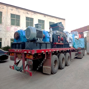 2PG1208液壓對輥破碎機-對輥式制砂機發往甘肅