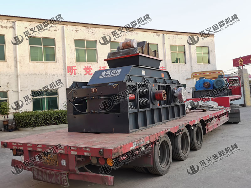 時(shí)產(chǎn)30噸的中型玄武巖制砂機(jī)多少錢一臺(tái),哪個(gè)廠家的玄武巖制砂機(jī)好? 時(shí)產(chǎn)30噸的中型玄武巖制砂機(jī)多少錢一臺(tái),哪個(gè)廠家的玄武巖制砂機(jī)好?