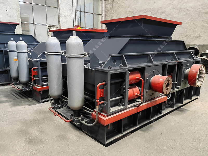 玄武巖制砂能替代河沙用于混凝土嗎？使用對輥破碎機怎么樣？